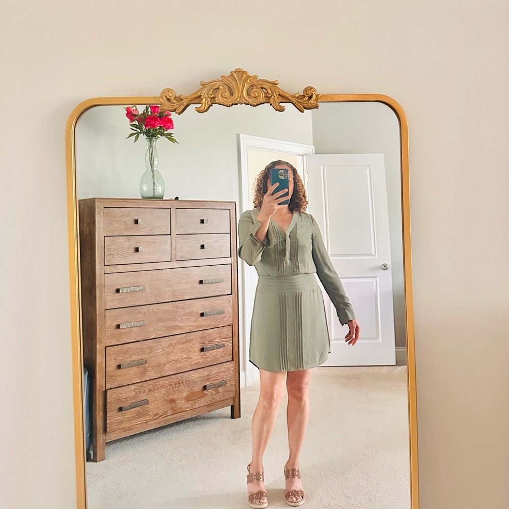 White House Black Market Sage Long Sleeve Dress